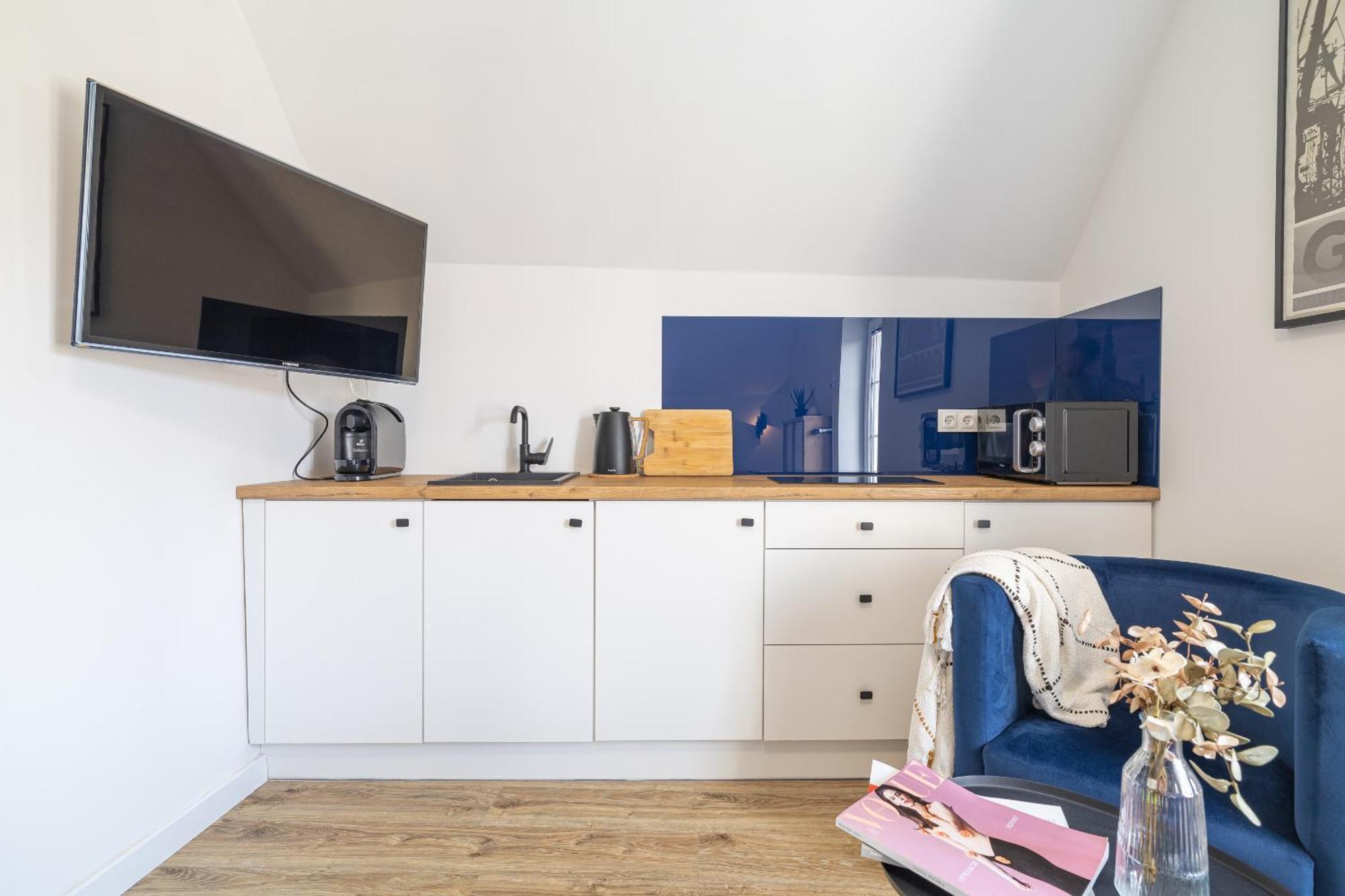 Glow - The Old Town Nook Apartment *